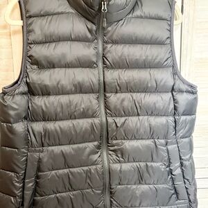 32 Degrees Gray Puffer Vest- roomy, lightweight. Worn once!